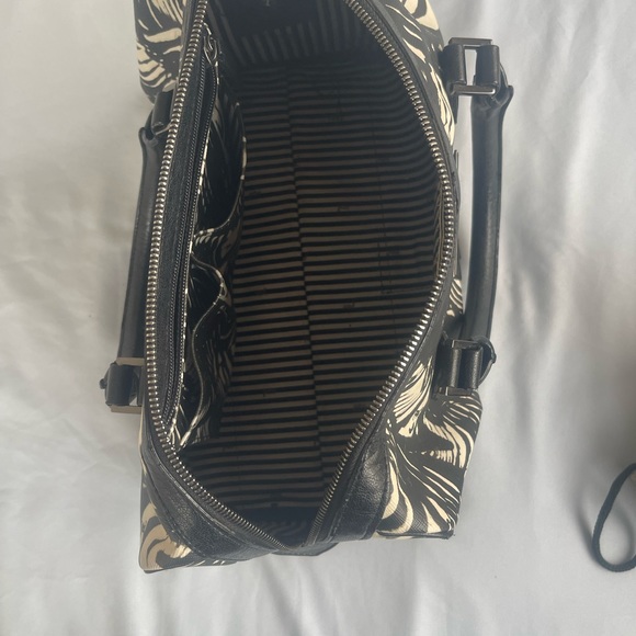 L.A.M.B. Vintage Handbag Excellent Condition - Picture 5 of 9